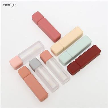 Πλαστικοί σωλήνες lip gloss